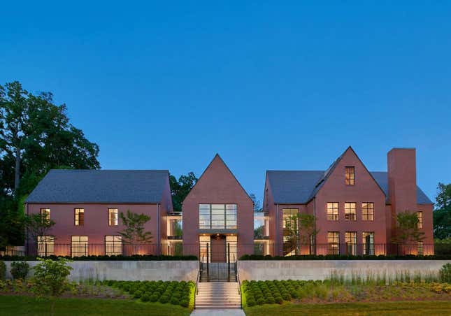 Image for article titled Look inside Mark Zuckerberg&#39;s $23 million Washington mansion