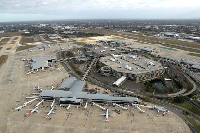 Image for article titled The 8 most chaotic airports in America