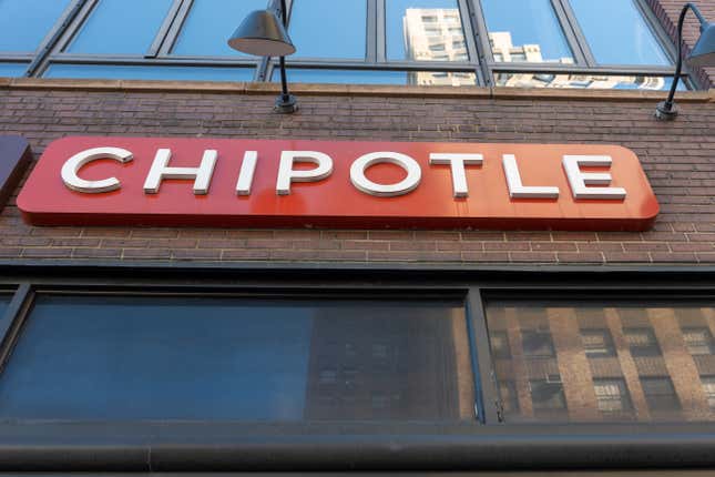 Image for article titled Chipotle is going to Mexico for the first time