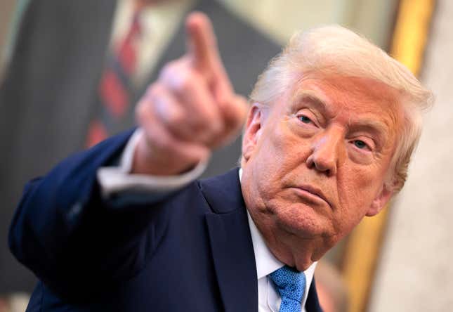 Image for article titled Trump says he has 'no intention' of firing Fed Chair Jerome Powell