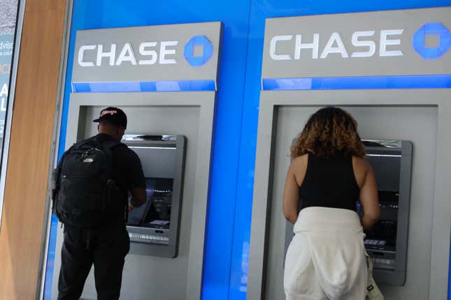 Image for article titled The 5 easiest states in America for people to save money — and the 5 hardest
