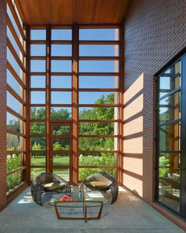 Image for article titled Look inside Mark Zuckerberg&#39;s $23 million Washington mansion