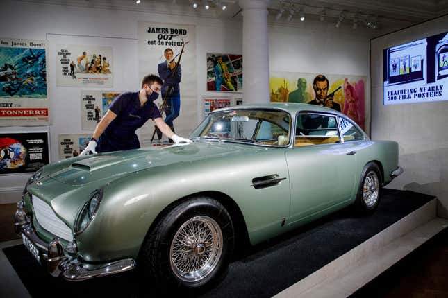 Image for article titled 10 of the most iconic classic cars that still hold value
