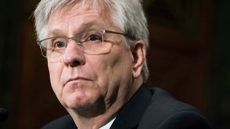 Image for A Fed official calls inflation from tariffs 'transitory' — and invokes the 'Tush Push' football play