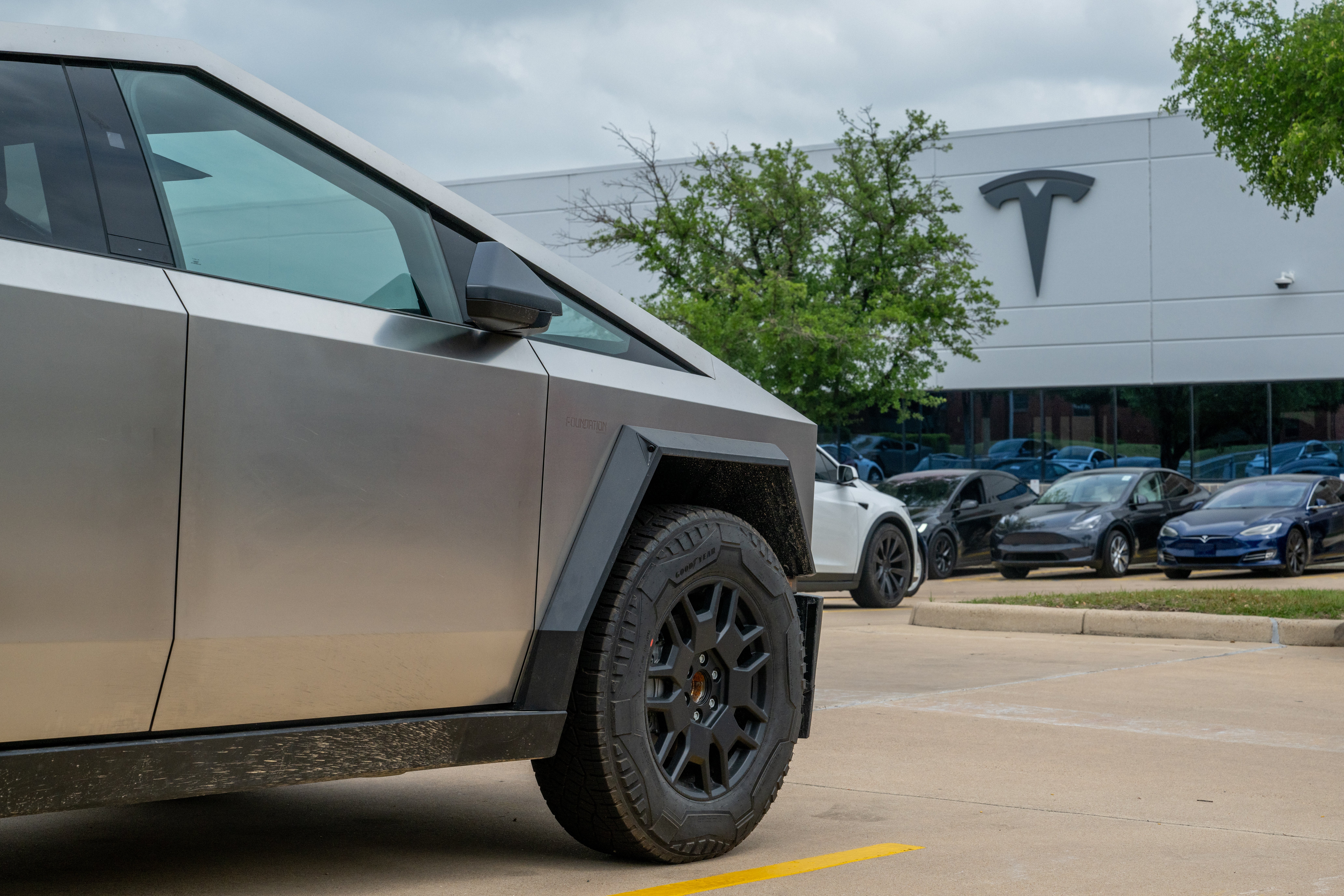 Image for Tesla short-sellers are feasting on the stock plunge