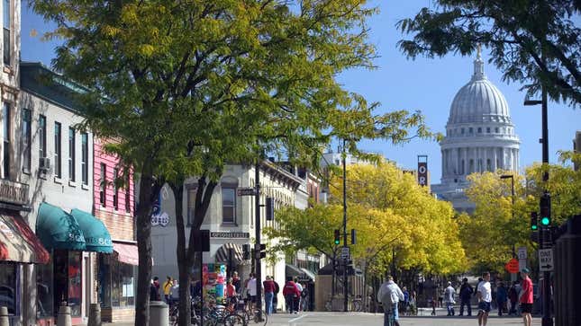 Image for article titled The 5 best cities in America for single men