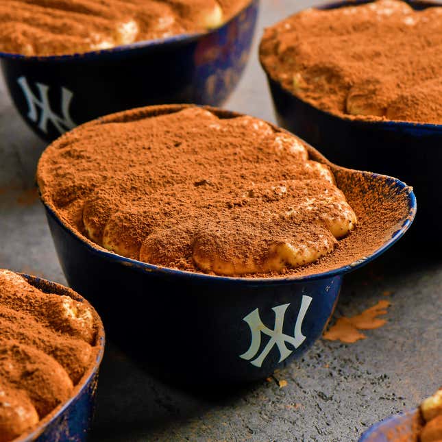 Image for article titled From puffy tacos to cotton-candy fries, here are 10 new menu items at major league ballparks